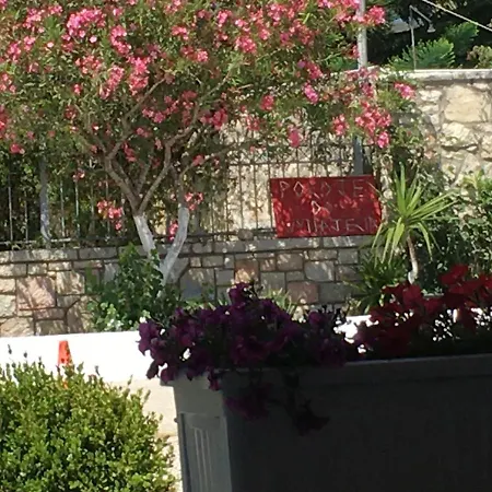 Irini Boutique Rooms!!! Hotel