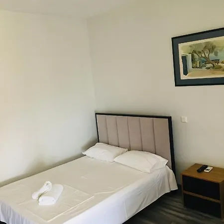 Hotel Irini Boutique Rooms!!! 3*