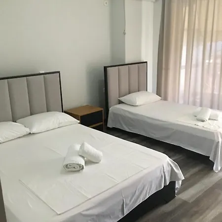 호텔 Irini Boutique Rooms!!! 3*