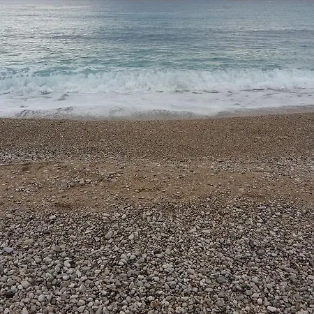 Irini Boutique Rooms!!! Himarë