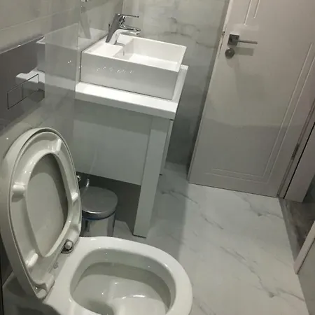 Irini Boutique Rooms!!! 3* Himarë