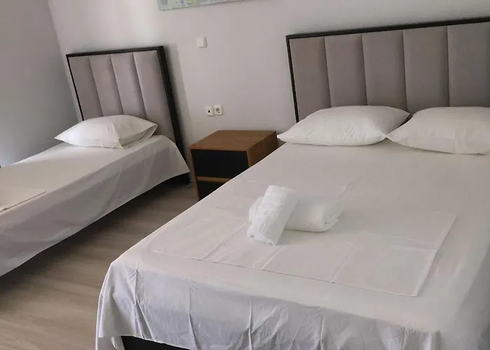 Irini Boutique Rooms!!! מלון