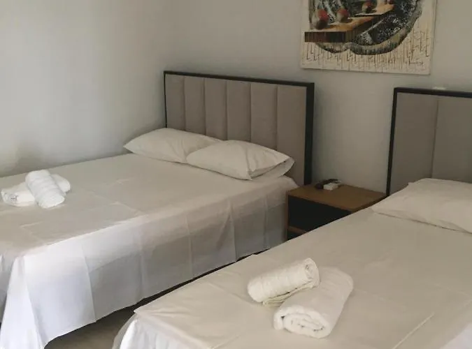 Irini Boutique Rooms!!! מלון הימארה