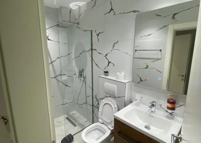 Irini Boutique Rooms!!! הימארה