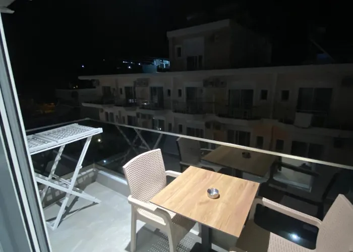 Irini Boutique Rooms!!! 3* הימארה
