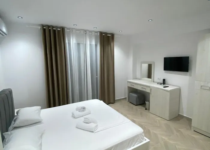 Irini Boutique Rooms!!! 3*