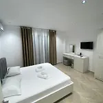 Irini Boutique Rooms!!! 3*