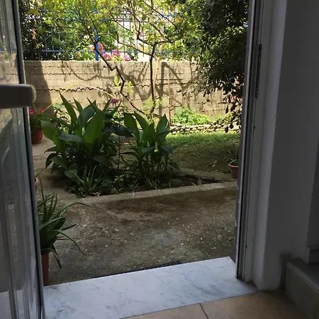 Irini Boutique Rooms!!! 3*