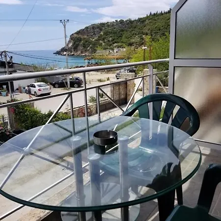 Irini Boutique Rooms!!! 3*