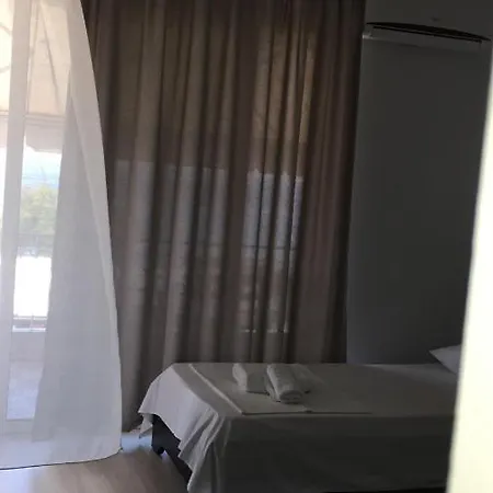 Irini Boutique Rooms!!! 3* Himare