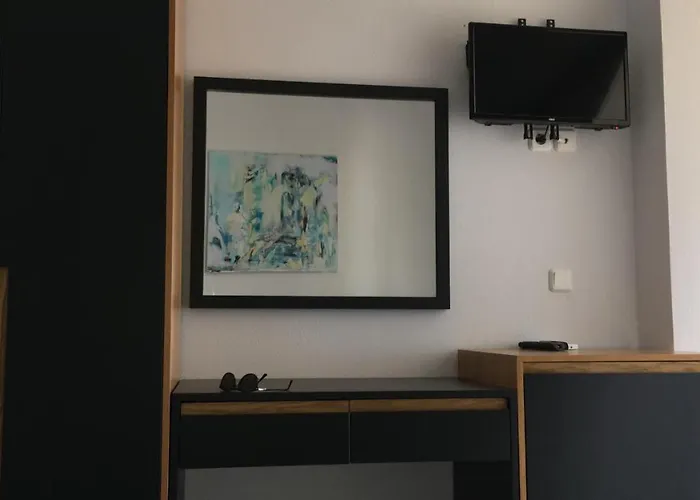 酒店 Irini Boutique Rooms!!! 3*