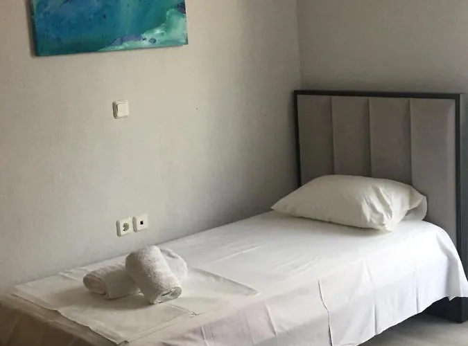 Irini Boutique Rooms!!! 3*